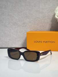 Picture of Louis Vuitton Sunglasses _SKUfw79761610fw